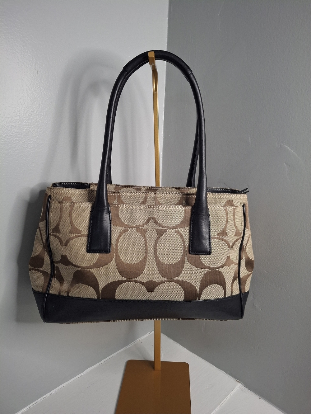 Coach Hamptons Signature Medium Madeline Tote Bag Great Condition 13571 - Picture 2 of 6